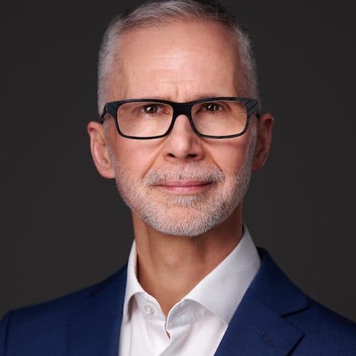 Szurop István